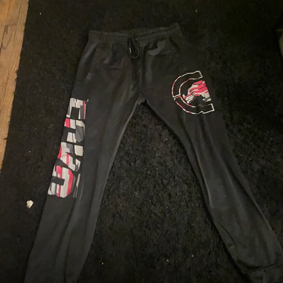 Sweatpants - Picture 3 of 4